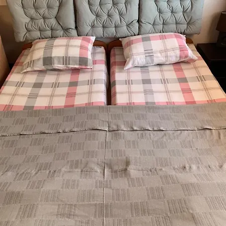 анси Appartement *